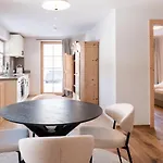 Haus Luisa By Emju Апартаменты Чаггунс